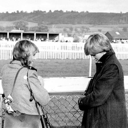 Camilla with Diana at Ludlow racecourse in 1980
