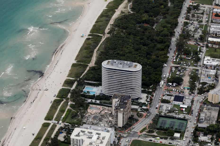An aerial view showing the partially collapsed building in Surfside.