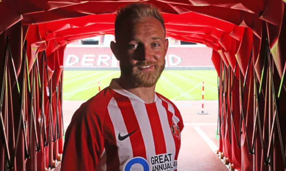 Alex Pritchard joined Sunderland from Huddersfield last summer. ‘We’re going to Arsenal thinking we can get to the semi-final,’ he says. 