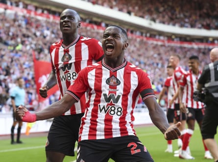 Noah Sadiki and Habib Diarra celebrate after Eliezer Mayenda of Sunderland scores against West Ham on 16 August
