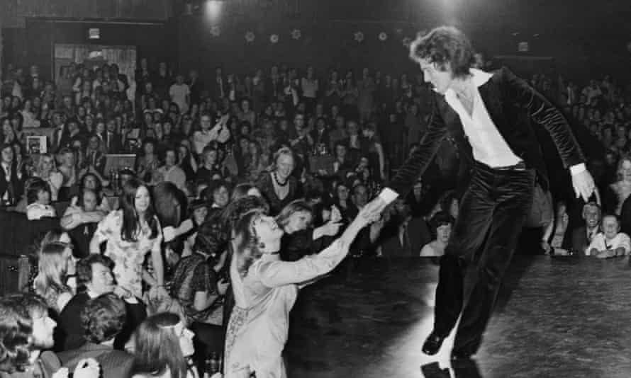 O’Sullivan at his cabaret debut, West Yorkshire, 1974.