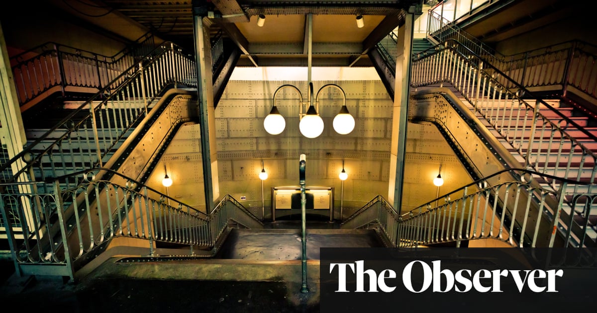 Metropolitain by Andrew Martin review – a train lover’s guide to Paris