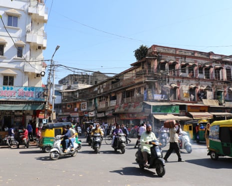 Outbreak of Waterborne Illness in Indore Raises Alarm as Contamination Claims Lives