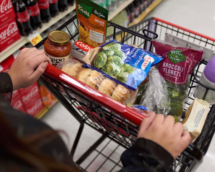 California to set aside $80m and deploy national guard to assist food banks amid shutdown
