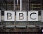Crisi alla BBC: dimissioni e sfide per il futuro dell'informazione pubblica
