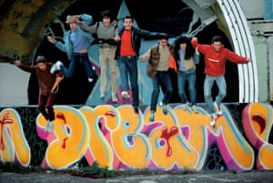 Duro, Doze, Mare 139, Shy 147, Daze, Lady Pink and crash jumping off the East River Park amphitheater, Manhattan, 1981