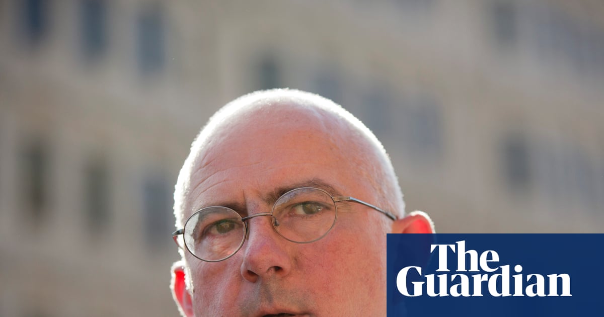 Starmer pays tribute to Andrew Norfolk, who exposed child sexual abuse scandal