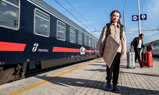Greta Thunberg no quiere viajar en avión, por coherencia en su lucha contra la crisis climática