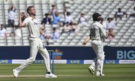 Broad celebrates the dismissal of Conway
