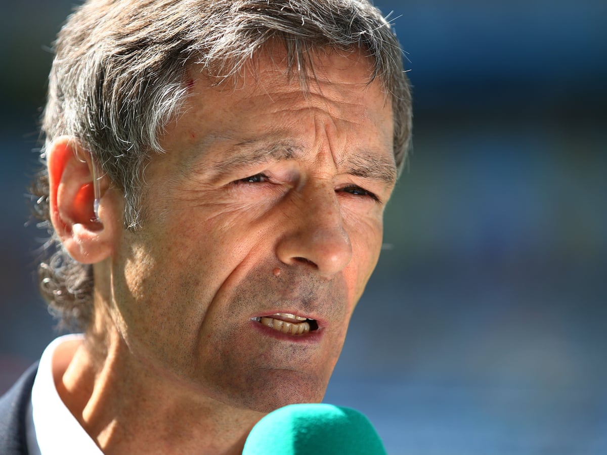 Gabriel Clarke I Asked Alex Ferguson Actual Questions So We Got On Well Soccer The Guardian