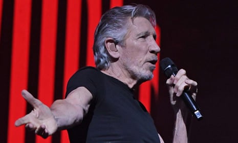 Roger Waters performing in Florida, August 2022.