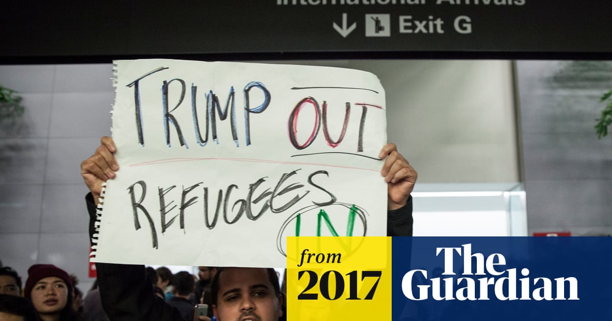 US border agents could make refugees and visa holders give social media logins
