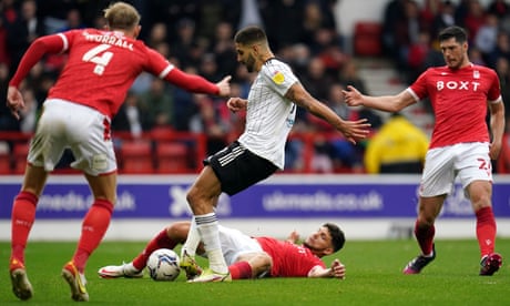 Mitrovic on the mark to inspire Fulham to easy win at Nottingham Forest