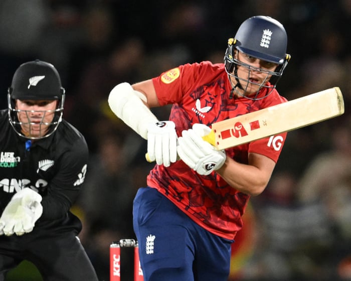 Curran and rain to the rescue for wobbly England against New Zealand in T20 opener