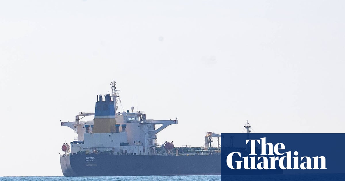 UK armed forces authorised to board Russian tankers in British waters