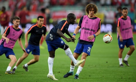 N’Golo Kante of Chelsea warms up ahead of kick-off.