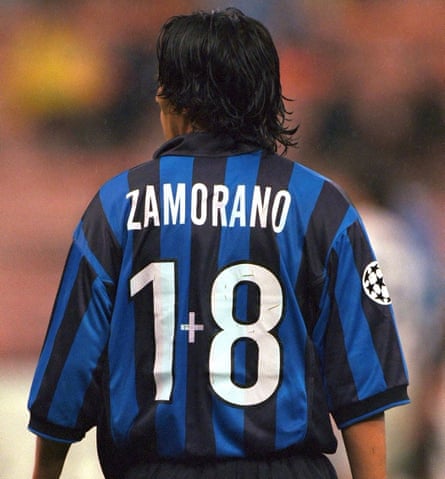 Zamorano in his Inter shirt in 1998.