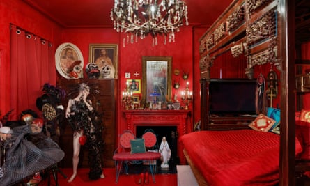 Red alert: the apartment of New York nightlife icon Susanne Bartsch, who arrived in Manhattan in 1987. She had an enormous impact on the city’s emerging drag scene.