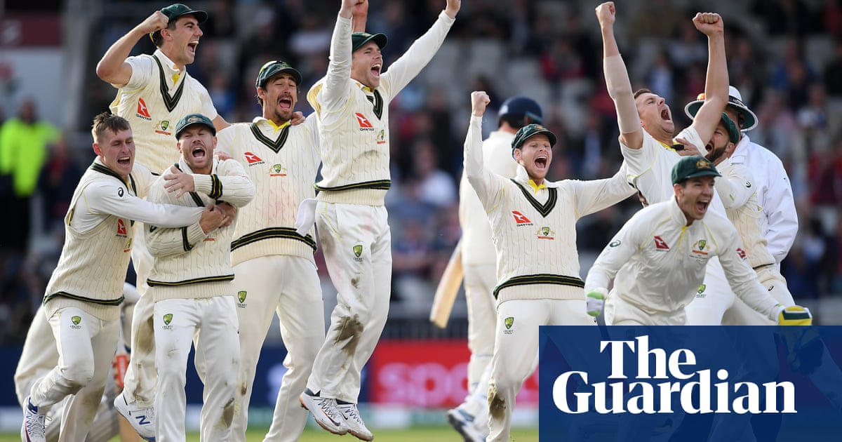 Steve Smith the difference as Australia retain Ashes, say Root and Paine – video