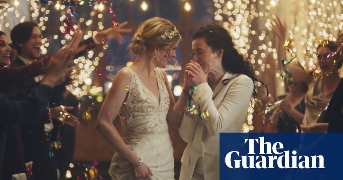 Hallmark Channel pulls same-sex wedding ads under conservative pressure