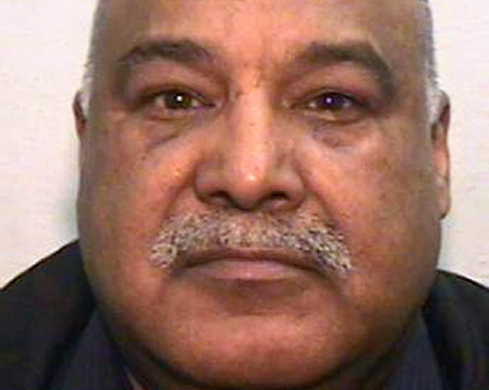 Rochdale grooming gang ringleader cannot be deported, victims told