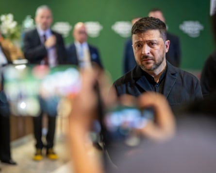 Volodymyr Zelenskyy talks to journalists at the WEF in Davos