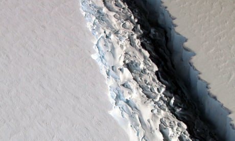 Melting and cracking – is Antarctica falling apart?