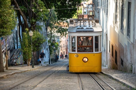 Lisbon funicular system