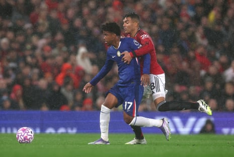 Manchester United's Casemiro fouls Chelsea's Andrey Santos and is later sent off after receiving two yellow cards.