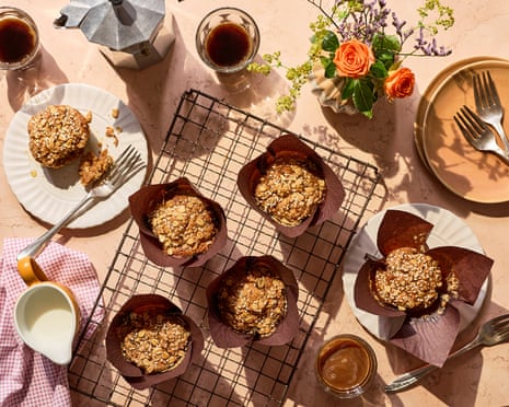 Banana, medjool date, tahini and sesame crumble muffins