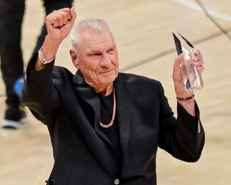 Former Mavericks coach Don Nelson stages Luka Dončić trade protest at NBA finals