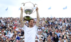Andy Murray lifts the trophy after victory in the final at Queen’s Club last year.