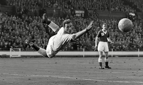 Harry Gregg in goal for Northern Ireland against England at Wembley in 1957.