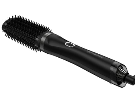 A GHD Duet Blowdry brush.