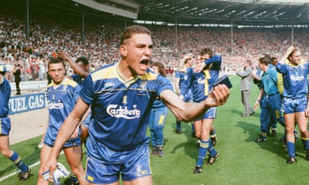 Vinnie Jones and Wimbledon celebrate winning the FA Cup in 1988