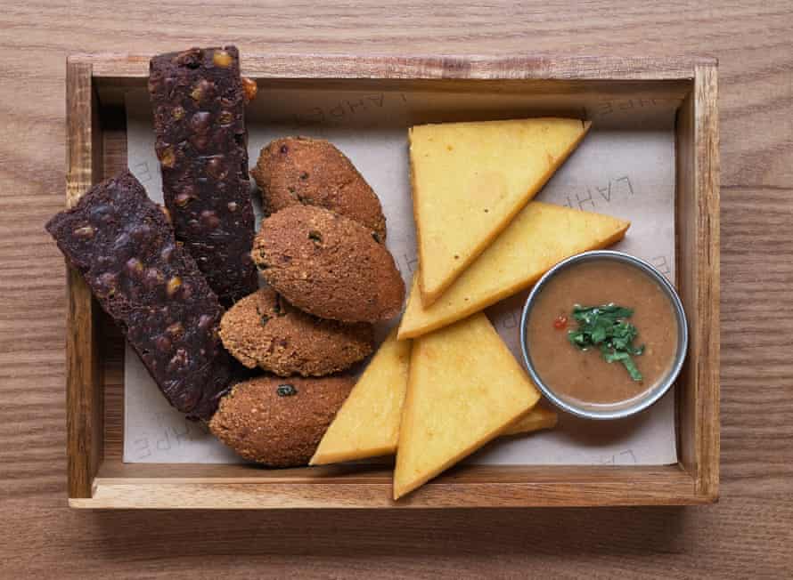 Lahpet’s starter of fritters – Shan tofu, split pea, sweetcorn and shallot – with a tamarind dip.