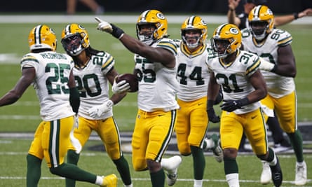 Rodgers Bests Brees As Packers Roll Past Saints On Sunday Night Football Nfl The Guardian