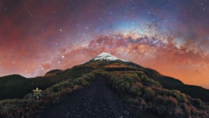 Galactic Kiwi - Mount Taranaki, New Zealand
