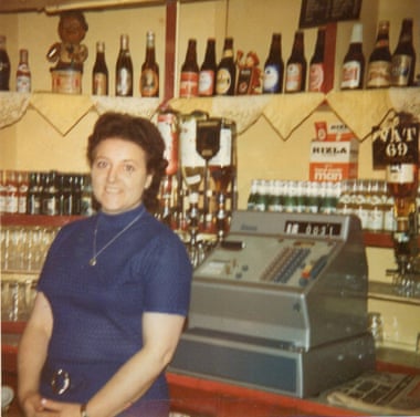 The bar at the Reno in 1971.