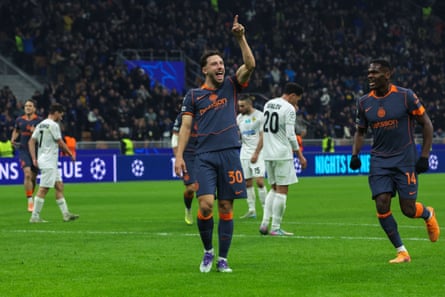Carlos Augusto celebrates his goal for Inter
