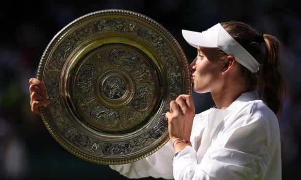 Elena Rybakina’s victory puts Kazakhstan on map of world tennis | Wimbledon 2022 2 Elena Rybakina kisses her Wimbledon trophy