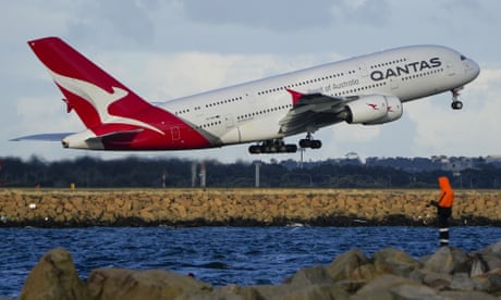 Qantas to allow flat shoes, makeup and long hair for cabin crew of any gender