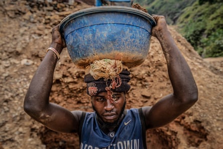 An artisanal gold miner in Kamituga.