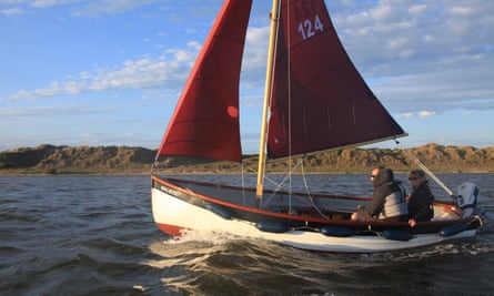 Selkie has an electric engine as well as sails and takes guests to remote beaches.
