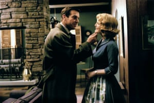 Dennis Quaid and Julianne Moore in Far From Heaven.