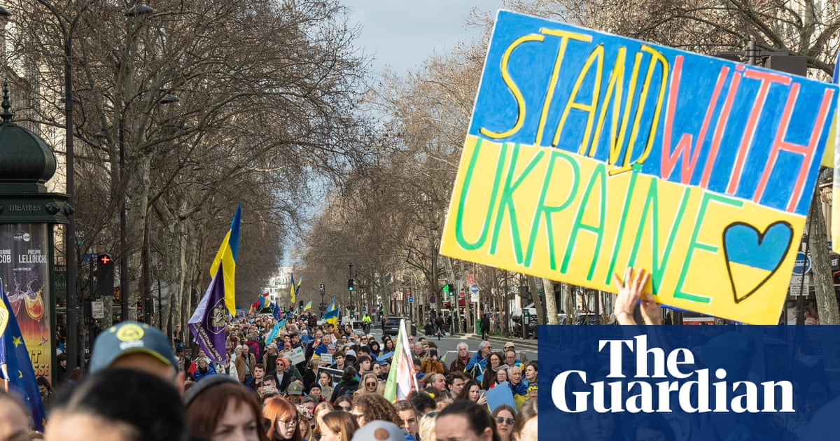 Ukraine war briefing: Kyiv condemns ‘blackmail’ by Hungary and Slovakia in energy supplies dispute