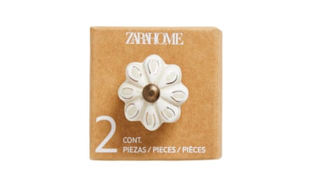 Zara PACK OF CERAMIC FLOWER DOOR KNOBS (PACK OF 2)