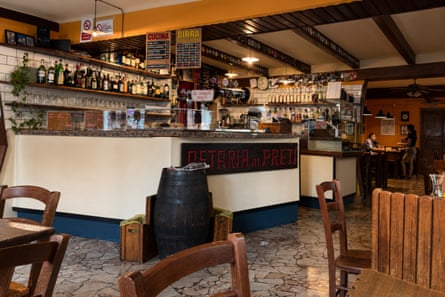 The bar and cicchetti counter at Osteria Ai Preti.