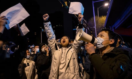*** BESTPIX *** Protest in Beijing Against China Covid Measures<br>BEIJING, CHINA -NOVEMBER 28: Protesters shout slogans during a protest against Chinas strict zero COVID measures on November 28, 2022 in Beijing, China. Protesters took to the streets in multiple Chinese cities after a deadly apartment fire in Xinjiang province sparked a national outcry as many blamed COVID restrictions for the deaths. (Photo by Kevin Frayer/Getty Images) *** BESTPIX ***