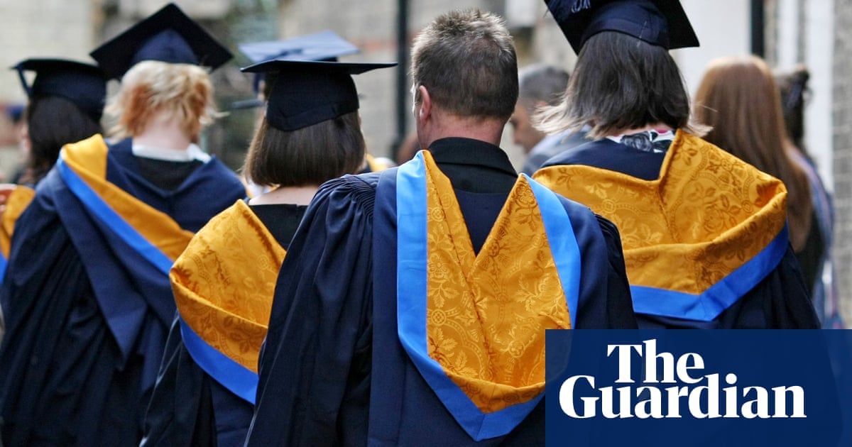 English universities face fines over dropout and employment rates